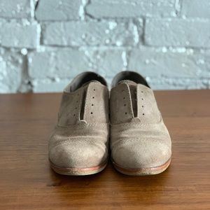 SOLD. Tan Dolce Vita Oxfords